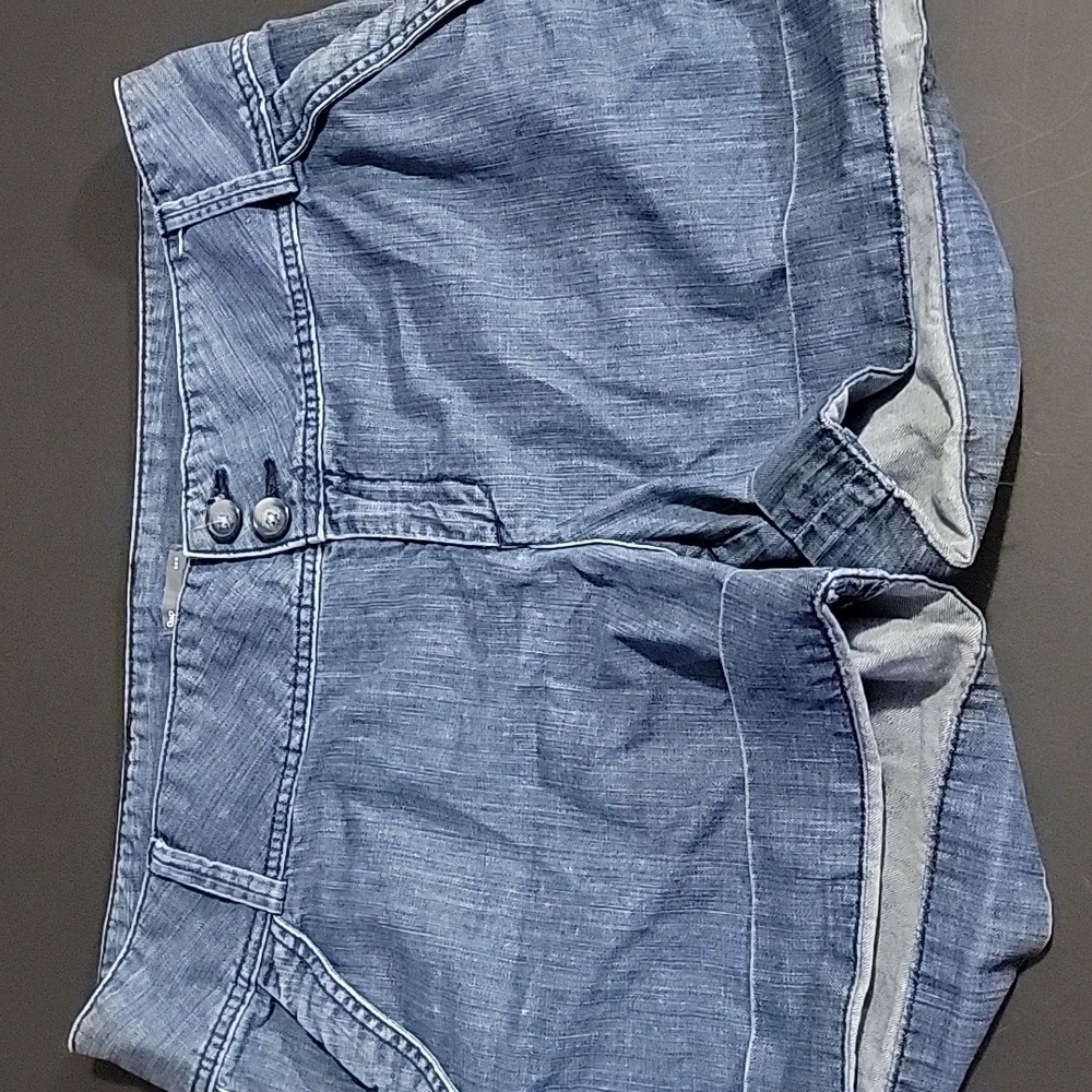 Gap Jean Cuffed Shorts With Double Button Fly Size 14